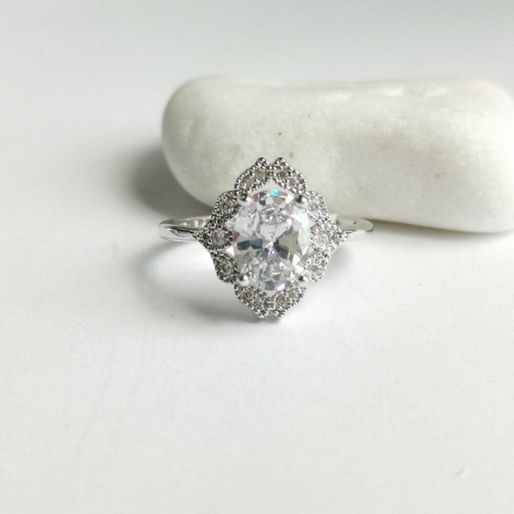 CZ Cocktail Engagement  Ring Size 8 NWT